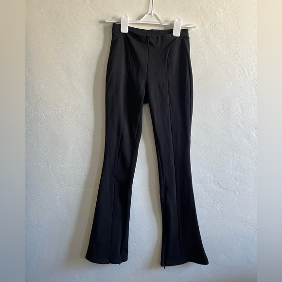 🖤Alo High-Waist Zip It Flare Legging - Black 🖤 - Picture 4 of 6